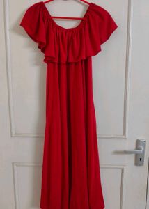 Chic Off-Shoulder Red Dress