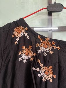 Black Embroidered Kurta