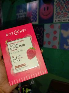 Dot & Key Strawberry Dew Tinted Sunscreen SPF 50