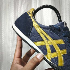 Onitsuka Tiger Dark Blue &amp; Gold Shoes