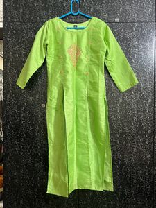 Parrot Green