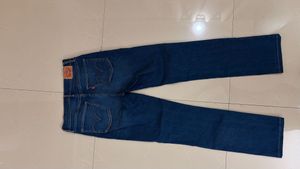 Levis Classic Blue Denim Jeans