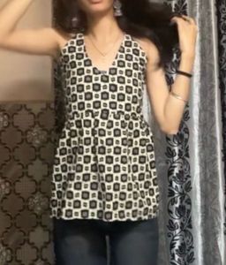 Stylish Geometric Print Peplum Top