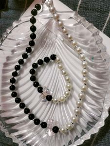 Black and White Pearl Necklace & Bracelet Set