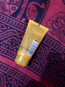 Combo Ubtan Face Wash And Lakme Sunscreen