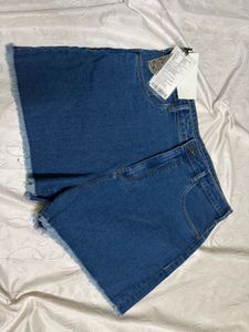 Denim Frayed Shorts (new with tag)