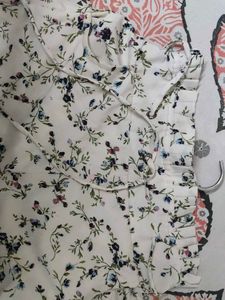 Floral Print Off-Shoulder Top