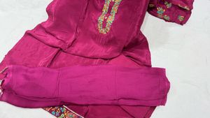new Elegant Magenta Kurta with Embroidery