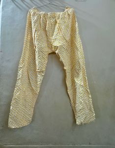Stylish Yellow Zigzag Print Palazzos