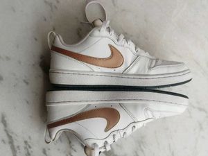 Nike Court Borough Low 2 Gs UK7