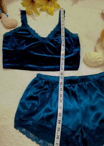 Lace Trim Velvet Cami Top With Shorts