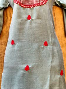 Elegant Embroidered Kurti