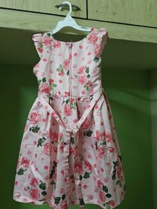 Beautiful Floral Print Dress.. Clearance sale