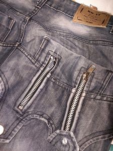 Jeans Stylish Attaractive Unique Branded