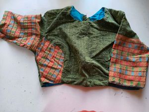 offer combo of two blouses