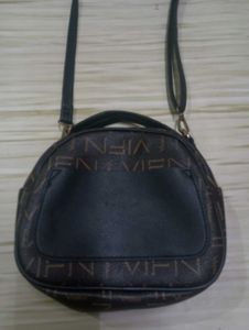 Chic Bee Emblem Crossbody Bag