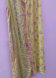 Beautiful Floral Print Kurta