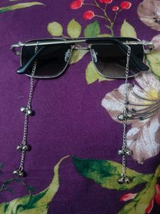 Sparkling Square Sunglasses with Chain