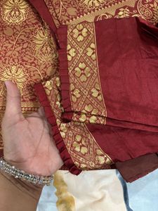 Elegant Red &amp; Gold Banarasi Silk Saree