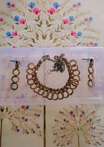 🔥SALE🔥 Beautiful Rhinestone Gold Necklace