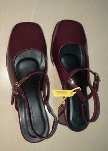 Chic Maroon Patent Block Heels