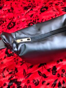 MAC Travel Pouch