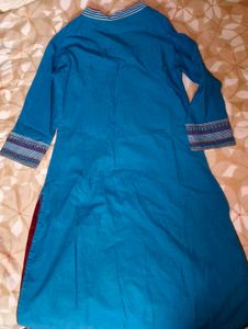 Women V-Neck Threadwork Kurta