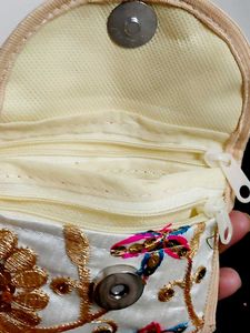 Embroidered White Wallet Bag