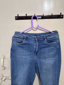 High-Waisted Slim Jeans Size 30