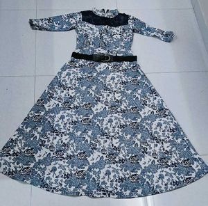 Vintage Floral Print gown with stylish belt