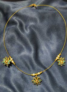 Elegant Gold Necklace with Floral Pendants