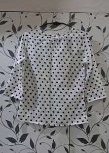 Polka Dot 3/4 Sleeve Top ⚫️⚪️