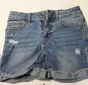 Gap Denim Shorts 7yrs (buy For 4-6 Yrs)