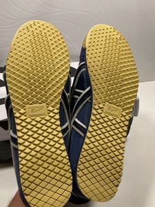 Onitsuka Tiger Navy Sneakers