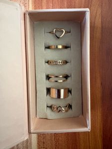 Set of 6 Fashionable Rings