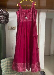 🆕 Mirror Work Hot Gown With Sleeves🩷