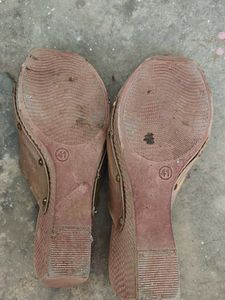 Stylish Gold Flats for Women