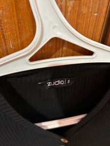 zudio Black Ribbed Button-Front Tee