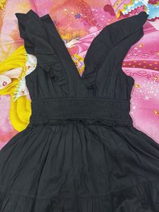 Chic Black Ruffle V-Neck Dress