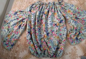 Floral Off-Shoulder Bell Sleeve Top