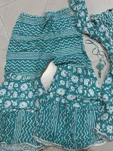 Teal Floral Print Kurta Set