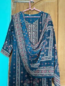 Elegant Blue Embroidered Kurta