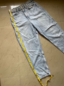 Light Wash Baggy Jeans