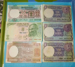 5,2&1 Ruppee Note in New Condition