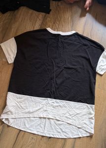 Nike Black &amp; White T-Shirt