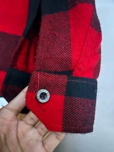 checks red sweat shirt