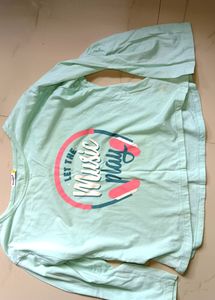 Full sleeves Crop Tshirt