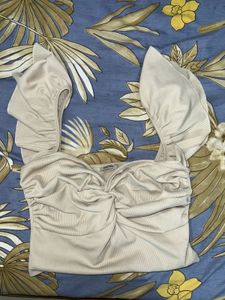 Chic Ruched Twist Front Crop Top