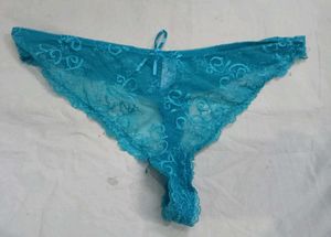 💛 Lace Thong Panty