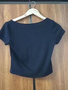 Black Cropped Ribbed T-Shirt